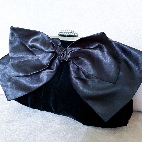 NEIMAN MARCUS SWAROVSKI CRYSTAL Black Velvet Evening Clutch Bag/Silk Bow - Picture 1 of 3